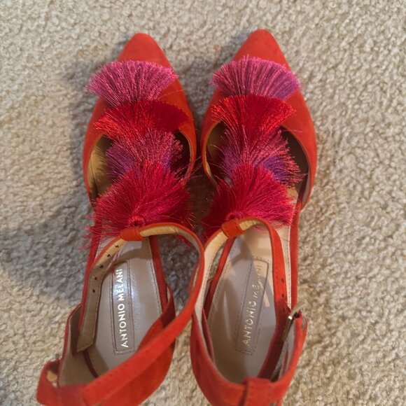 Shoes - Picture 4 of 6